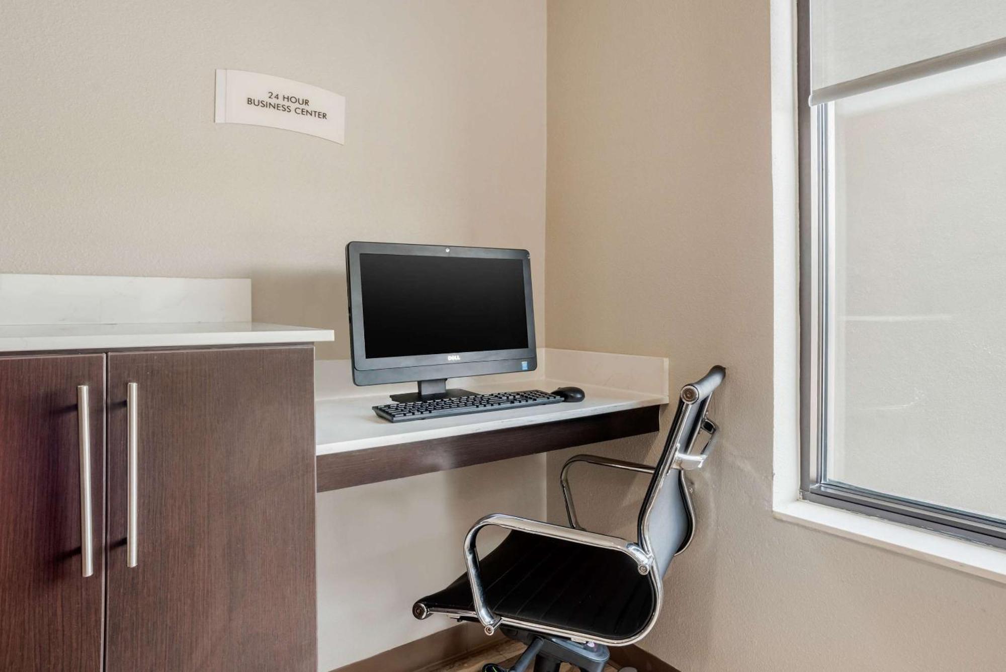 Quality Suites Baton Rouge East - Denham Springs Bagian luar foto