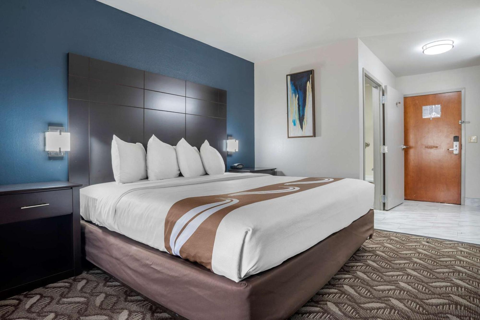 Quality Suites Baton Rouge East - Denham Springs Bagian luar foto