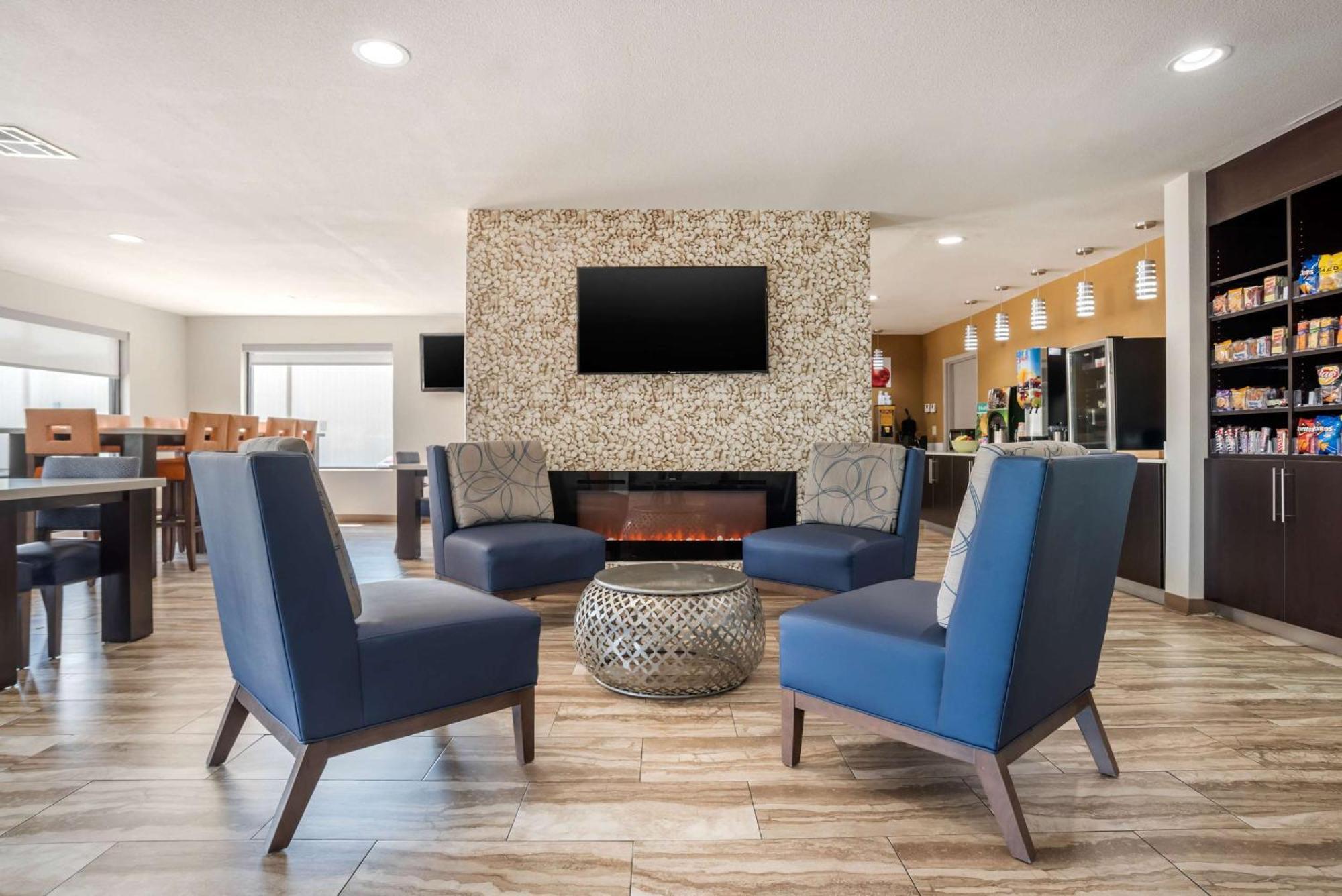 Quality Suites Baton Rouge East - Denham Springs Bagian luar foto